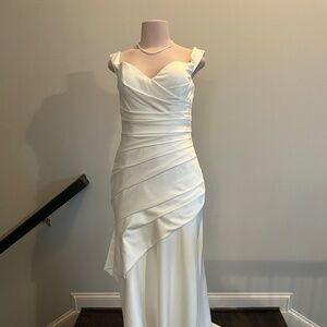 Nellie Wedding Gown in Ivory